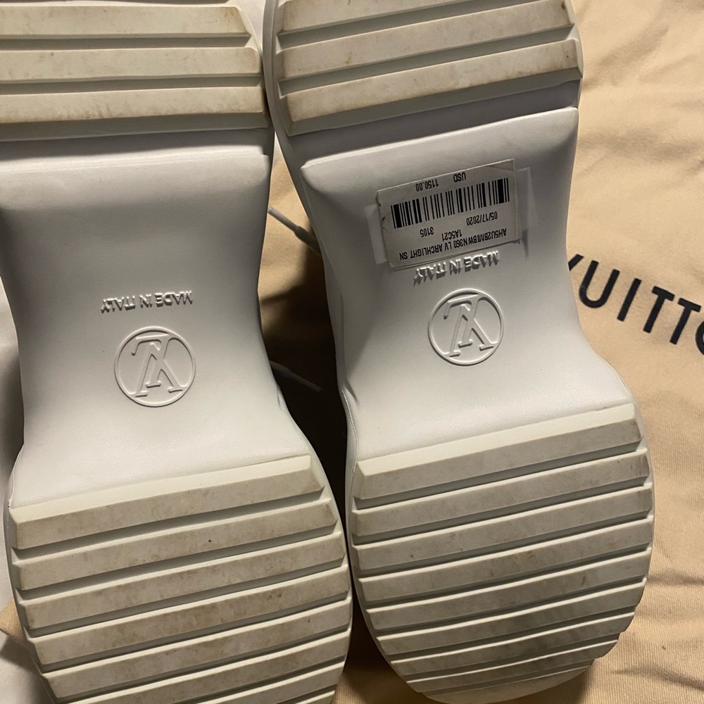 Worn once perfect condition Louis Vuitton sneakers! - Picture 4 of 4
